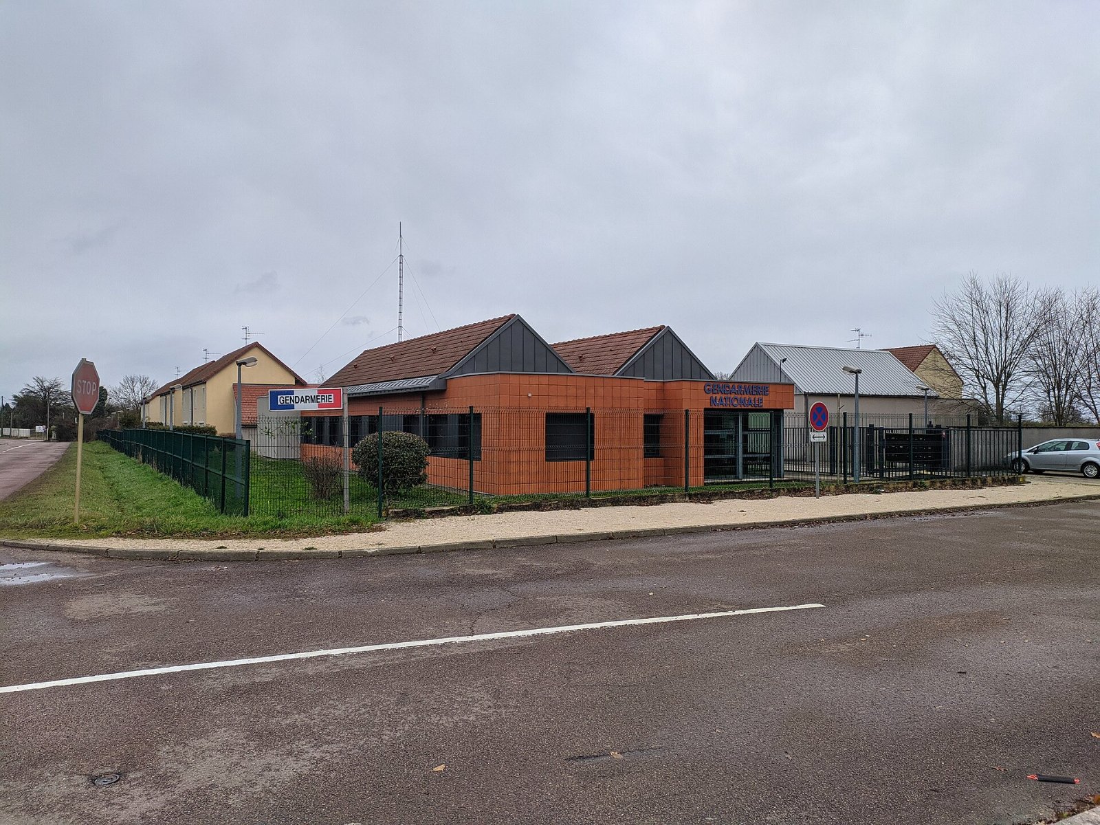 Bâtiment récent de la gendarmerie de Chagny en Saône-et-Loire